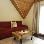 01 Apartman *